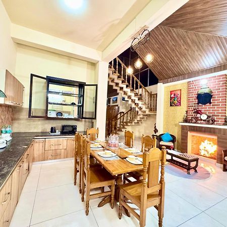 The Auriga 3Bhk Fully Entair Villa With Bonfire In Kasauli I Pvt Stay I Open Air Terrace I Kitchen Livingroom I Lawn Bonfire I Gaming Zone المظهر الخارجي الصورة