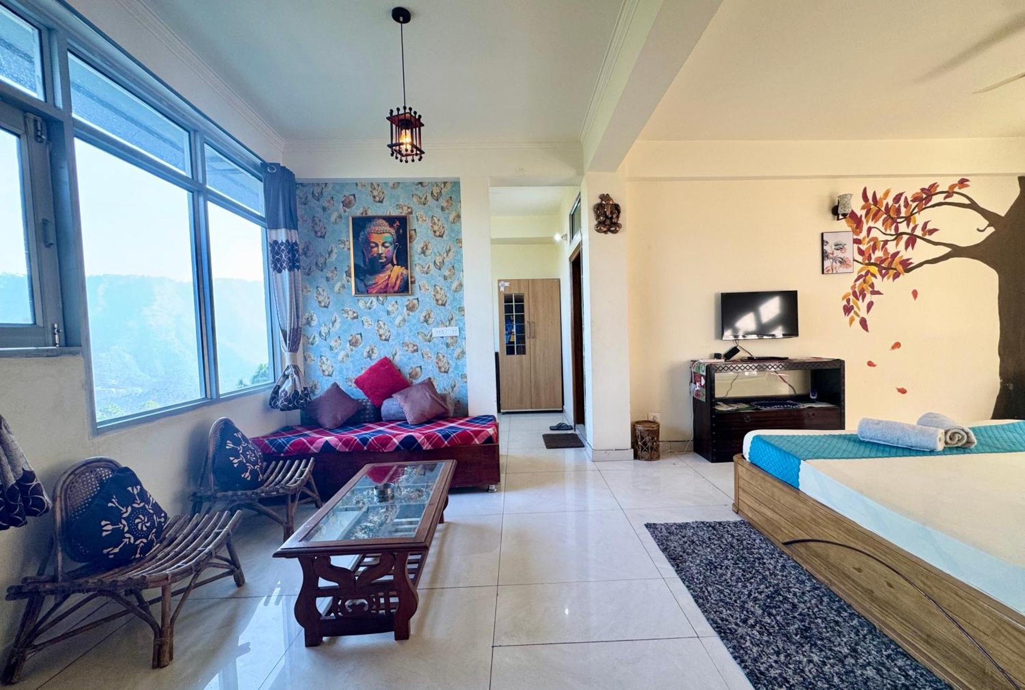 The Auriga 3Bhk Fully Entair Villa With Bonfire In Kasauli I Pvt Stay I Open Air Terrace I Kitchen Livingroom I Lawn Bonfire I Gaming Zone المظهر الخارجي الصورة